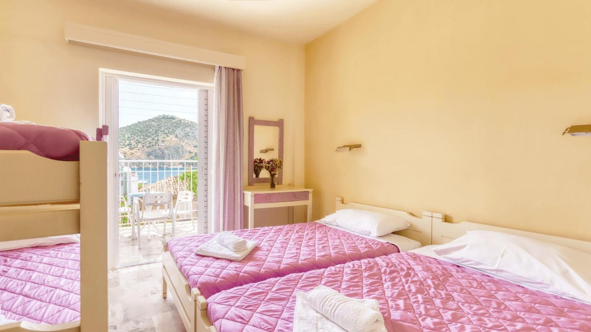 تولو Akrotopi Apartments & Studios المظهر الخارجي الصورة