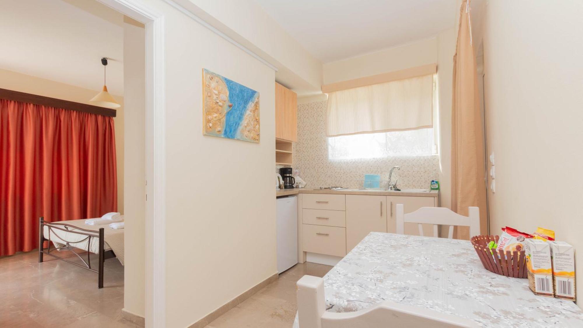 تولو Akrotopi Apartments & Studios الغرفة الصورة