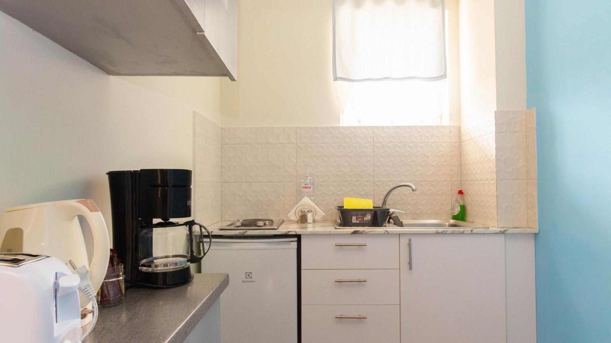 تولو Akrotopi Apartments & Studios الغرفة الصورة